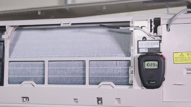 空調(diào)出風(fēng)口滴水是什么原因