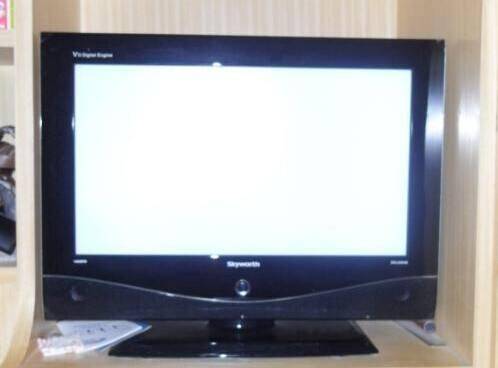 電視出現(xiàn)白屏怎么回事