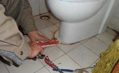 廁所馬桶堵了怎么疏通