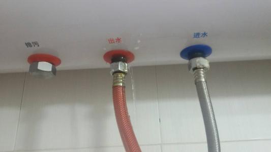 熱水器側(cè)面滴水是什么原因