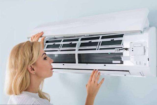 空調(diào)接口處漏氟怎么維修