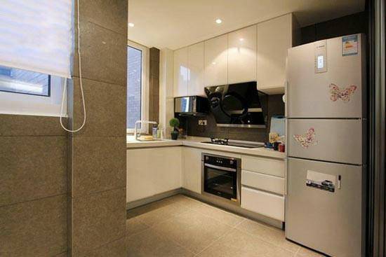 冰箱背后留多少距離